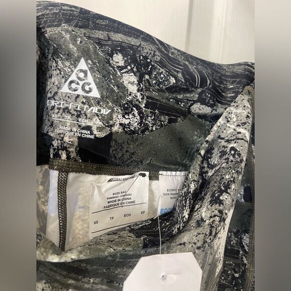 Nike ACG AOP Tights Size xs green white and black - Picture 6 of 8